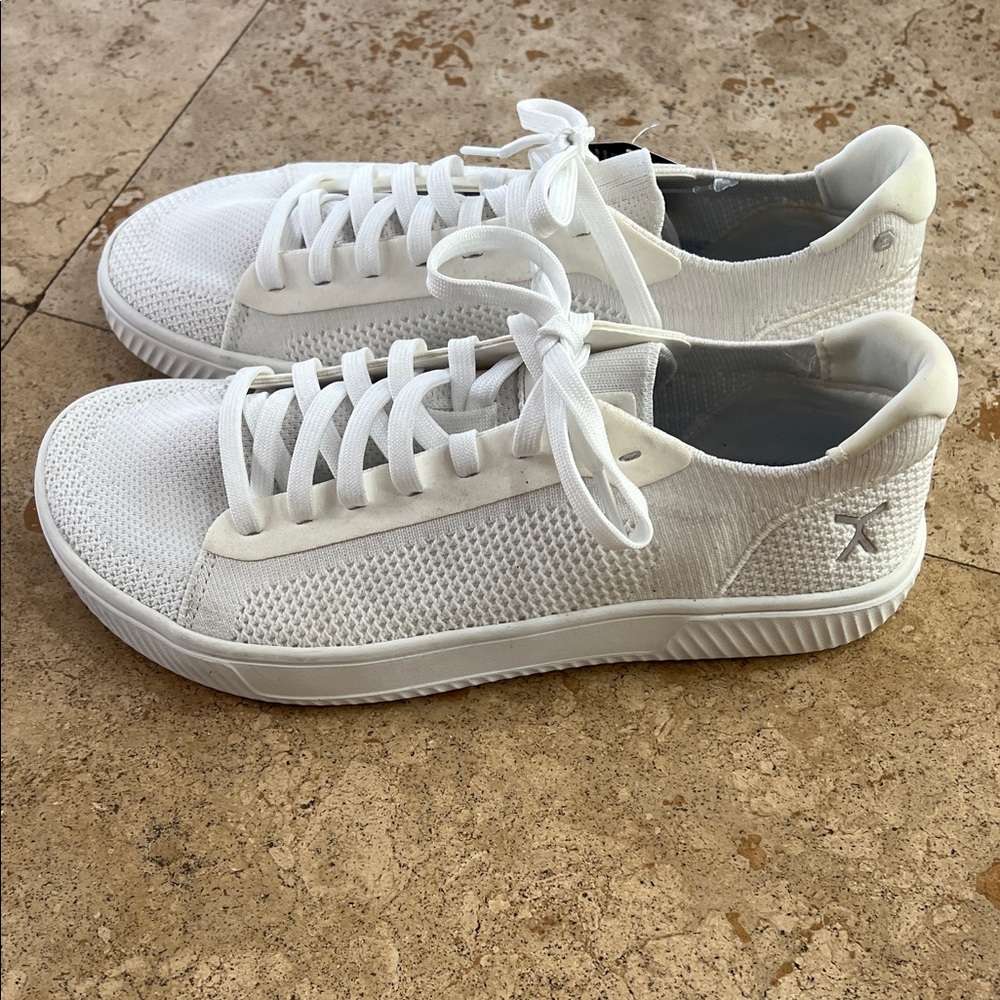 Flux Adapt white new with tags women’s - Picture 2 of 7